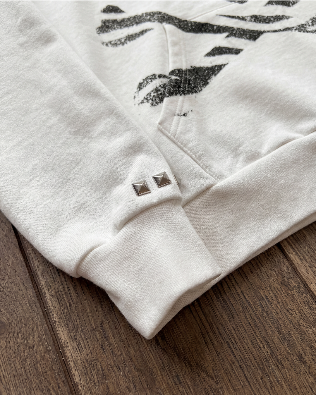 "PORCELAIN" HOODIE